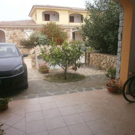 Residenza Li Fureddi Apartment San Teodoro  Bagian luar foto