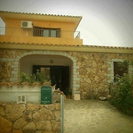 Residenza Li Fureddi Apartment San Teodoro  Bagian luar foto