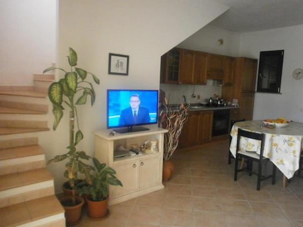 Residenza Li Fureddi Apartment San Teodoro  Bagian luar foto